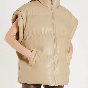 Elegant Tan Women's Puffer Vest